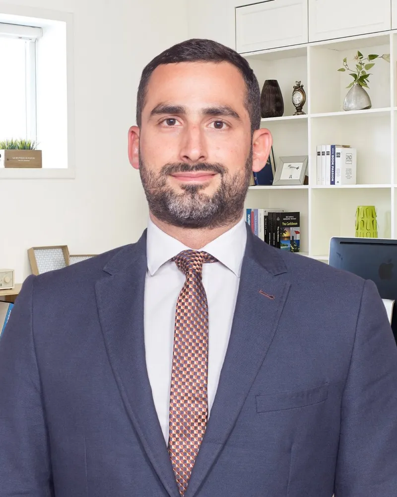 Dr. Ricardo Aveledo